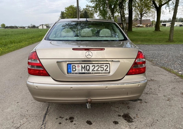 Mercedes-Benz Klasa E cena 22900 przebieg: 275000, rok produkcji 2004 z Radzymin małe 466